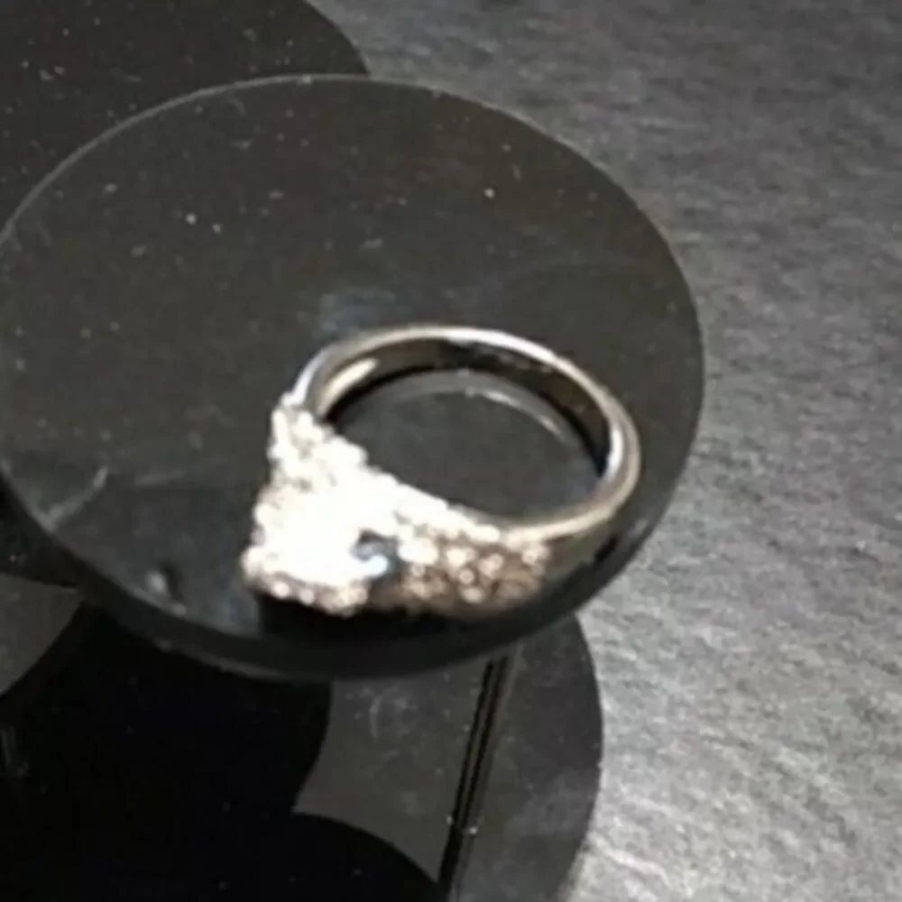 Sterling silver eagle head ring size 8